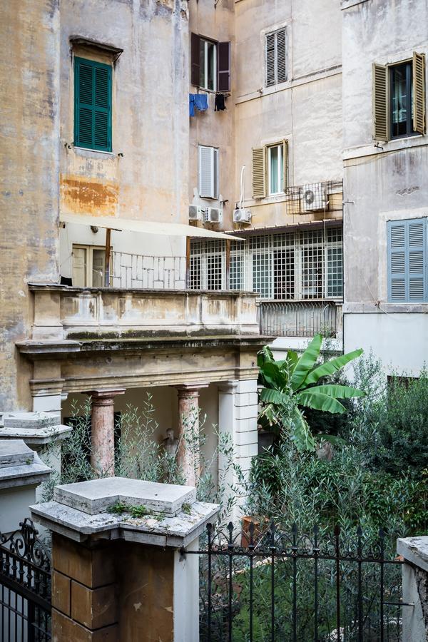 The Royal Story Apartment Rome Exterior photo